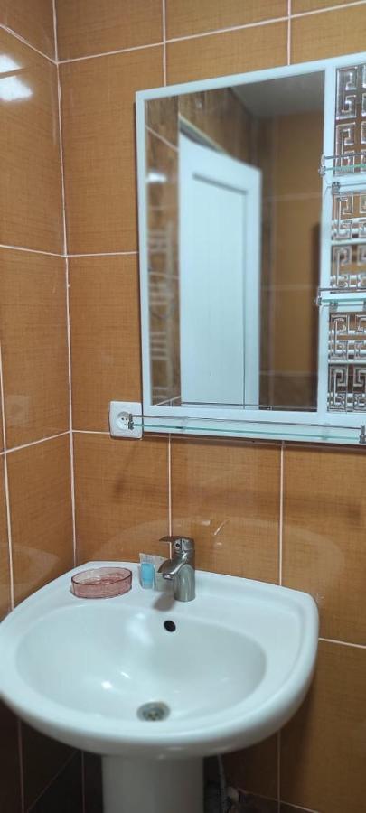 Nias'S Apartment In バクリアニ エクステリア 写真
